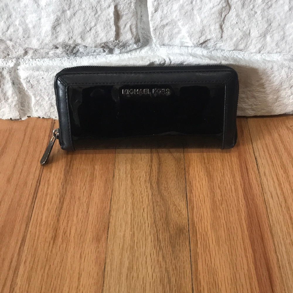 Black patent leather Michael Kors Wallet